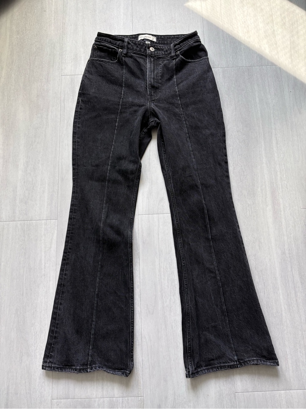 Abercrombie & Fitch Black Curve Love Flared High-Rise Jeans